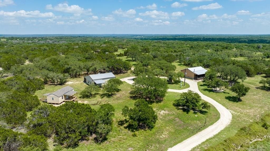 21.06 acres in Kimble County