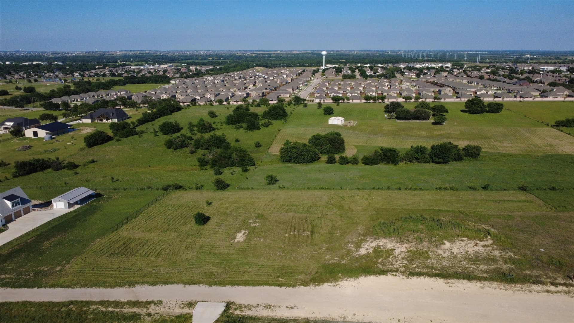 2 acres in Denton County gallery image 4