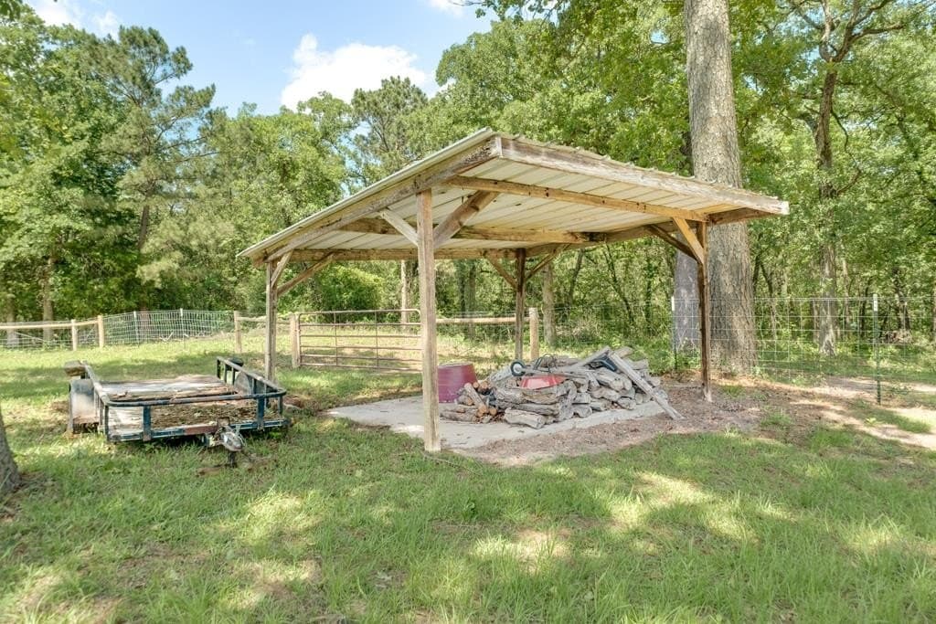 28.09 acres in ANDERSON County - photo 81