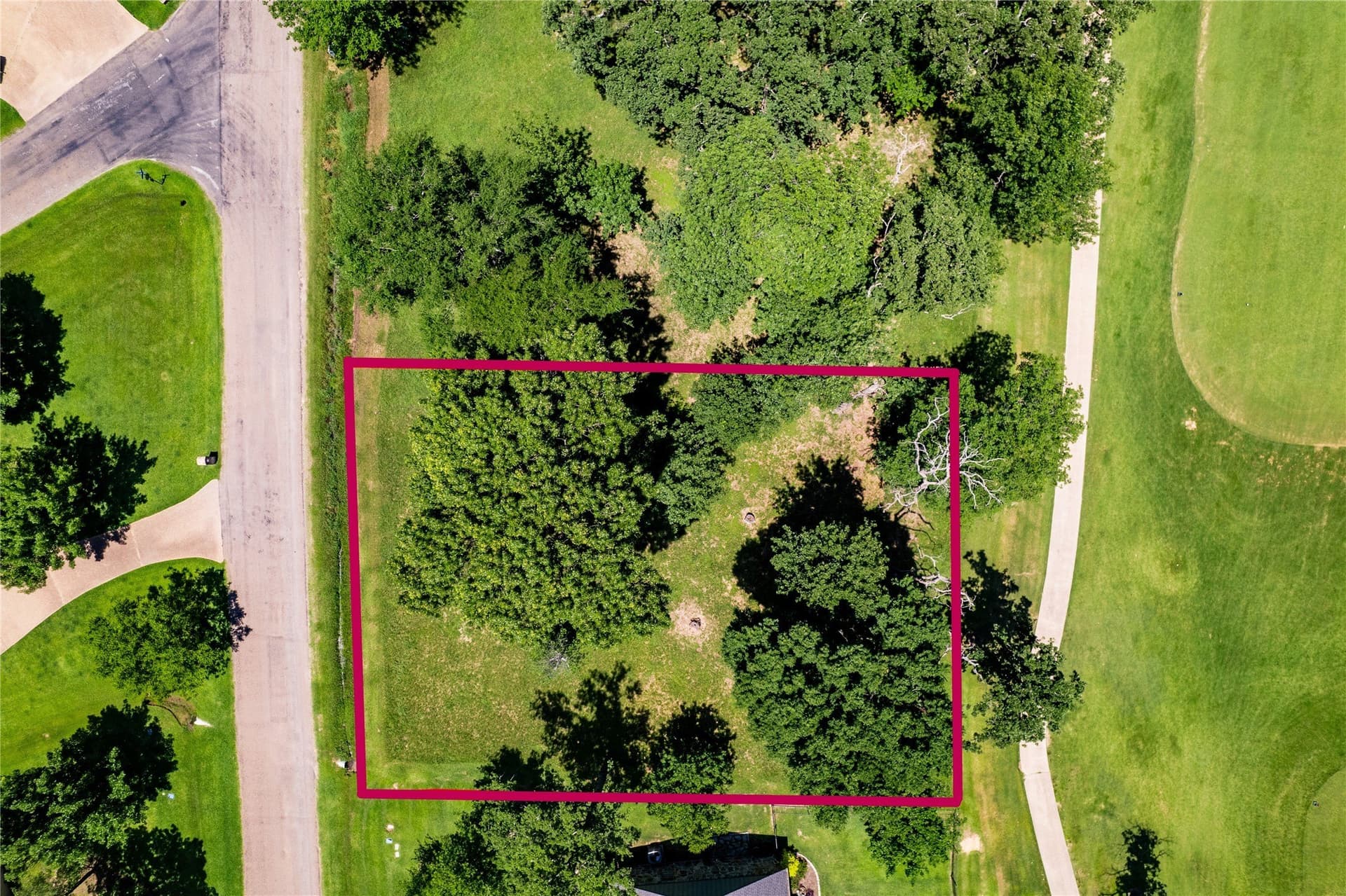 0.25 acres in Henderson County gallery image 3