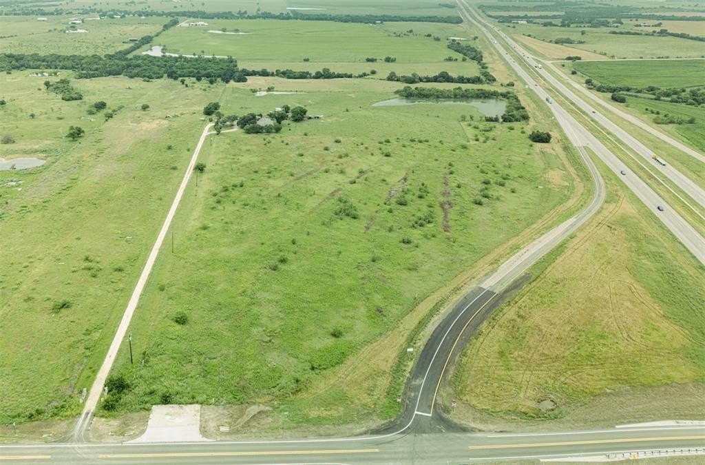 19.97 acres in Hill County gallery image 2