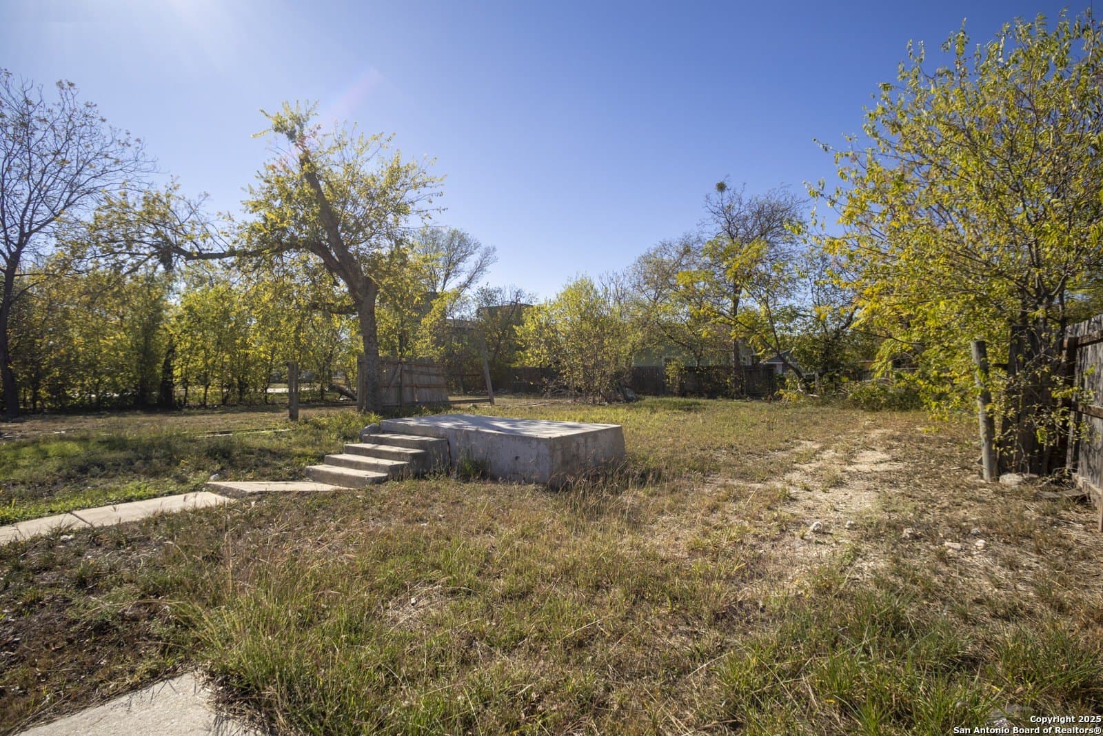 0.1 acres in Bexar County - photo 9