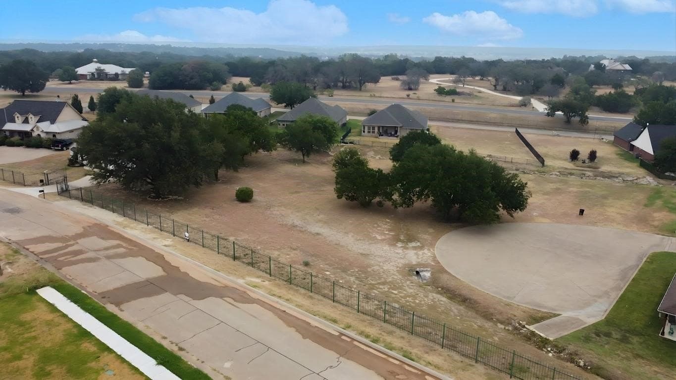 0.37 acres in Somervell County - photo 3