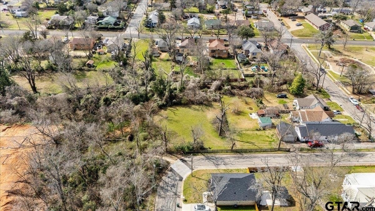 0.43 acres in Smith County gallery image 4