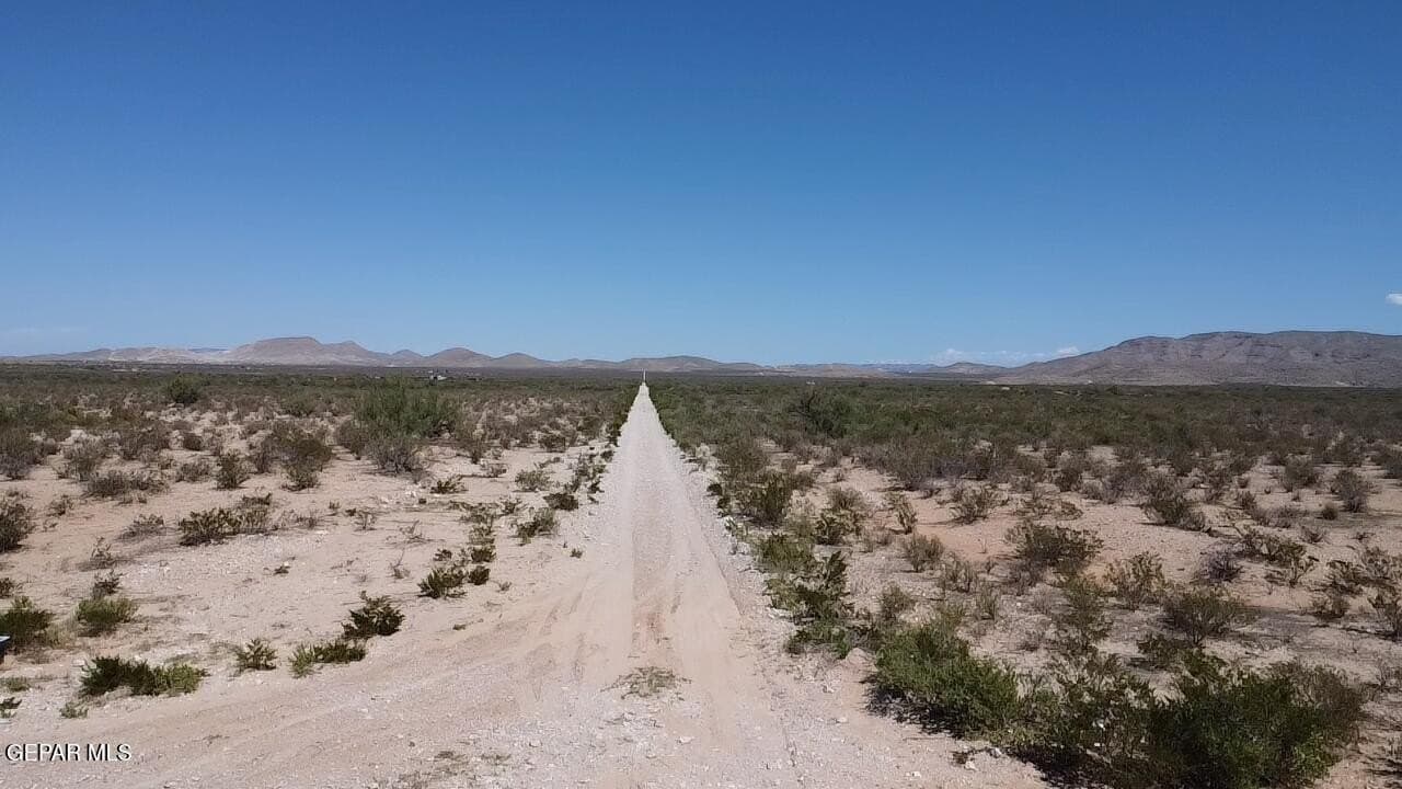 10 acres in El Paso County - photo 7