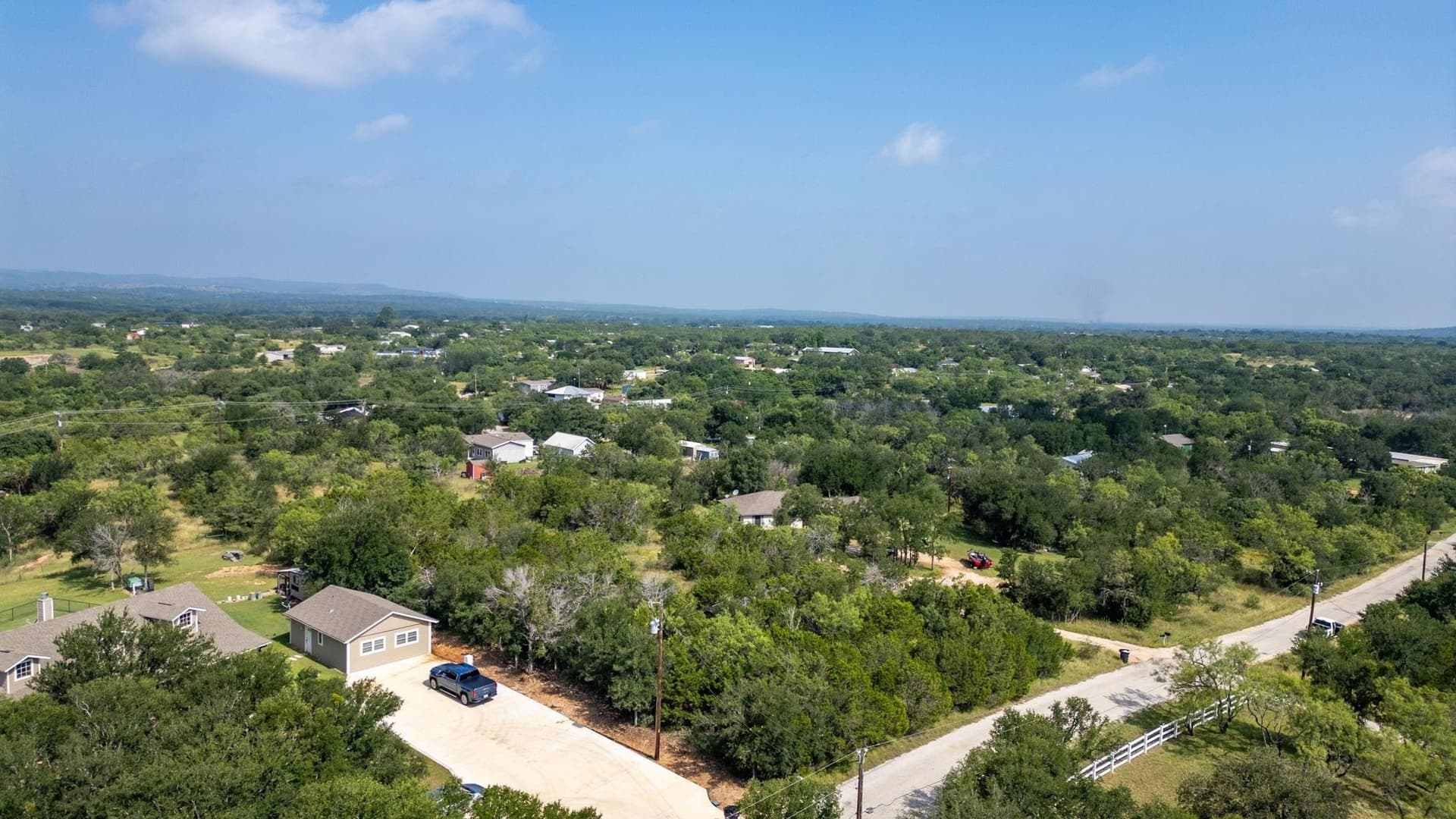 1 acres in Llano County gallery image 4