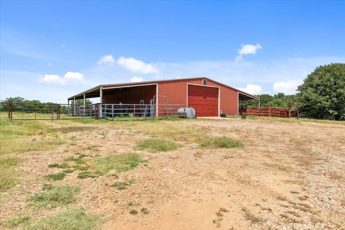 292 acres in Lamar County - photo 38