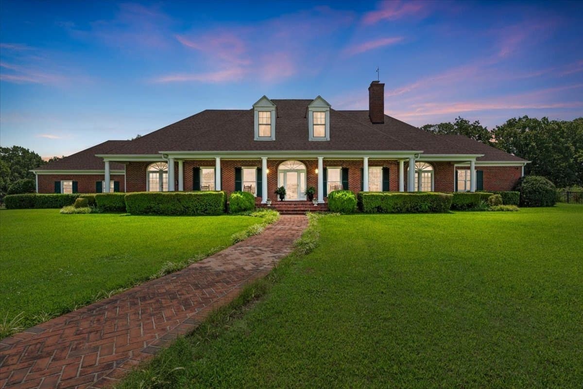 292 acres in Lamar County