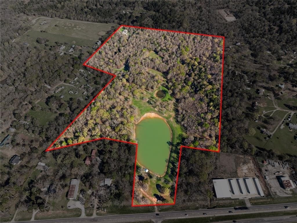 51.88 acres in Henderson County