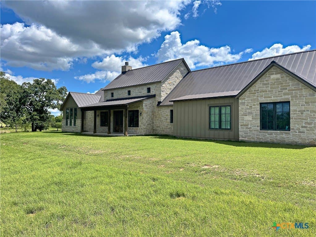 13.23 acres in Gillespie County gallery image 2