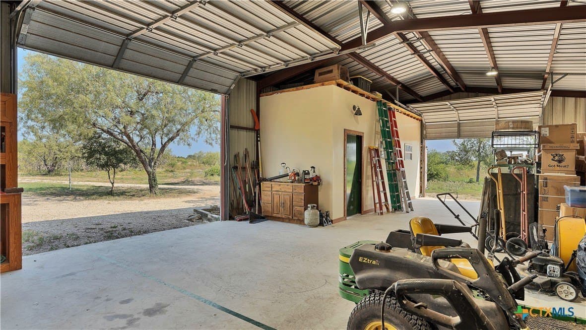 16.59 acres in Guadalupe County - photo 44