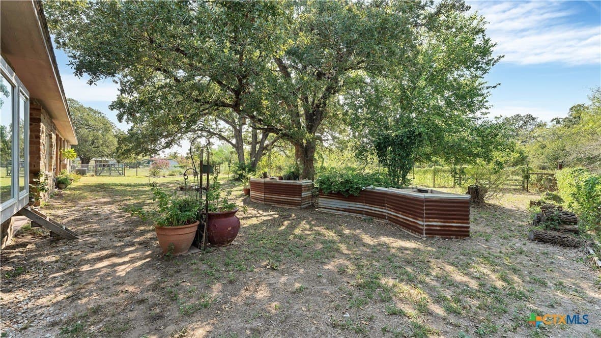 16.59 acres in Guadalupe County - photo 37