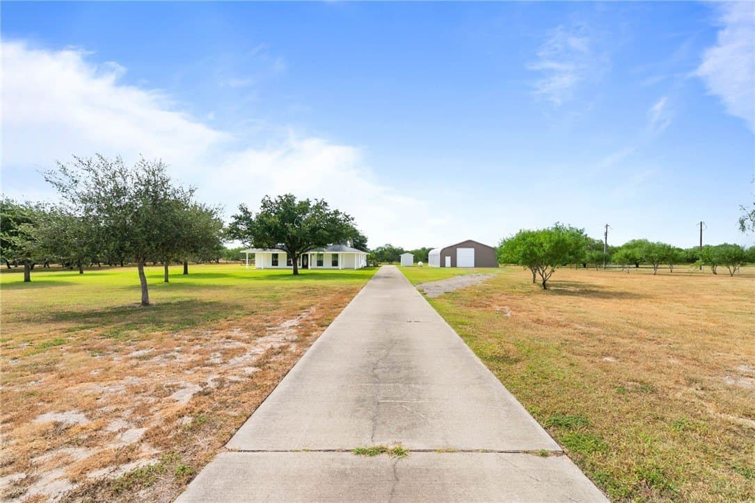 100,000 acres in Nueces County - photo 32