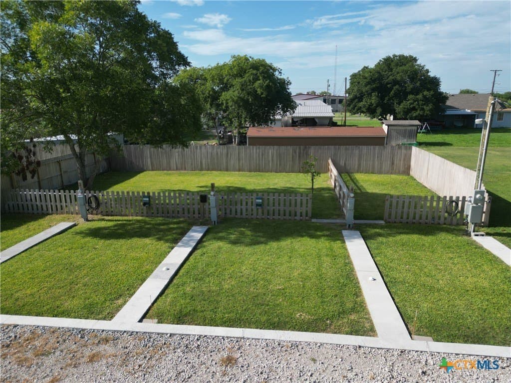 0.38 acres in Refugio County - photo 9