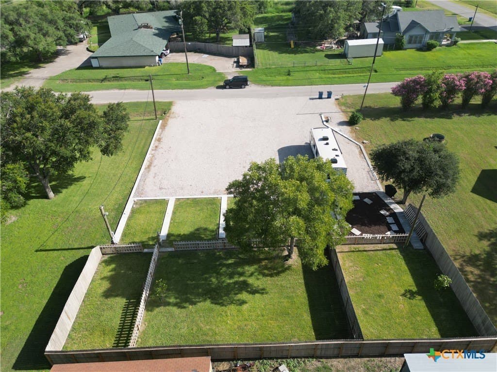 0.38 acres in Refugio County - photo 8