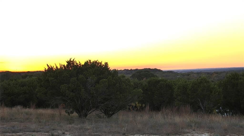 1.01 acres in Somervell County gallery image 4