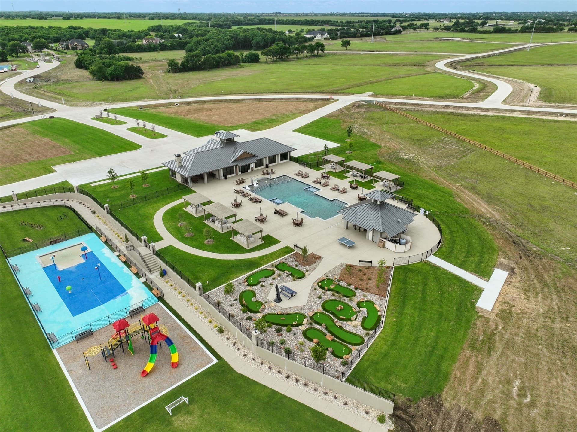 1.03 acres in Ellis County gallery image 2
