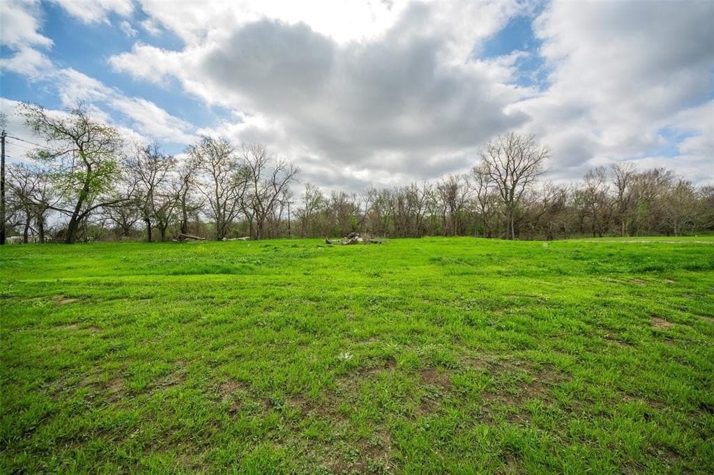 5.03 acres in Parker County gallery image 4