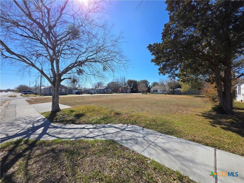 0.32 acres in Wharton County - photo 6