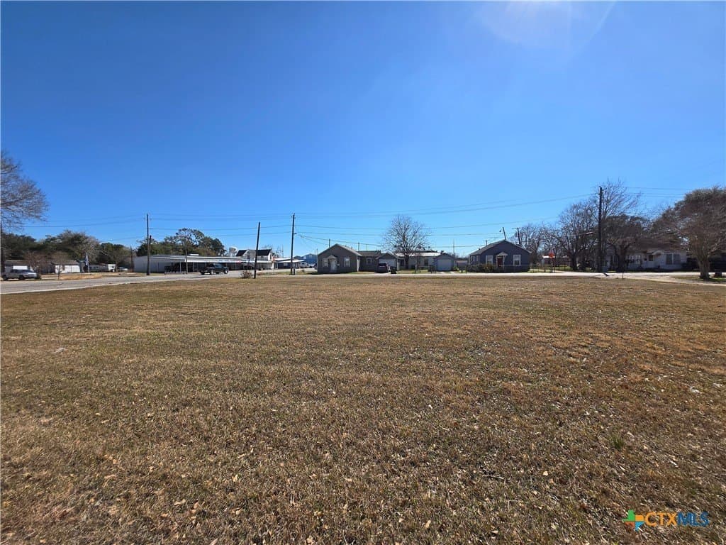 0.32 acres in Wharton County - photo 9