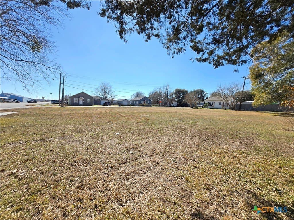 0.32 acres in Wharton County - photo 7