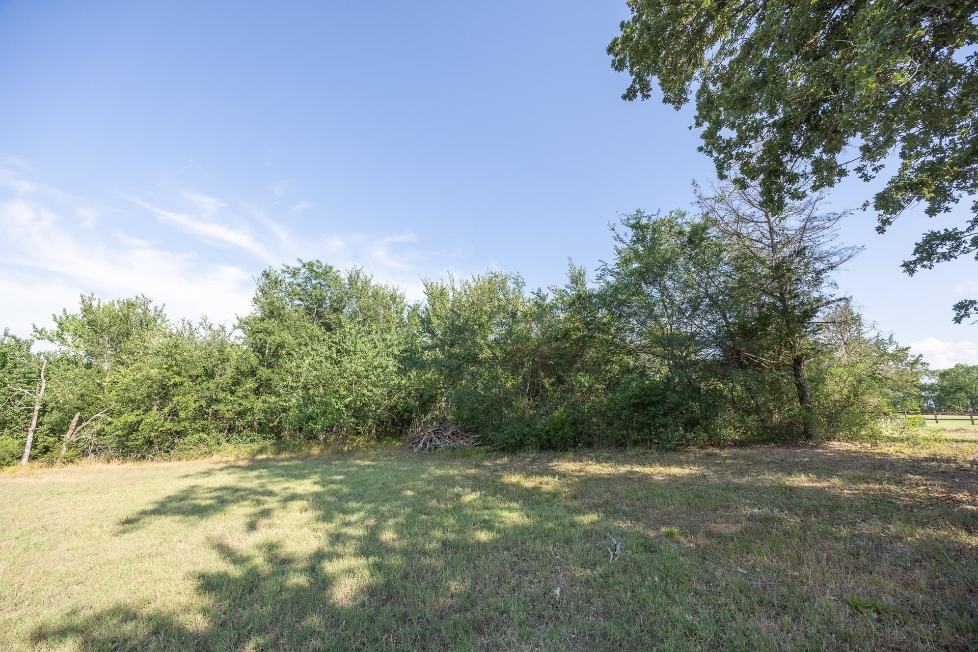1.01 acres in Navarro County - photo 10
