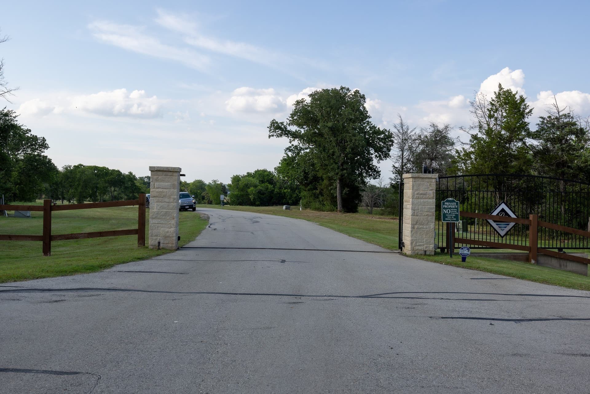 1.01 acres in Navarro County gallery image 4