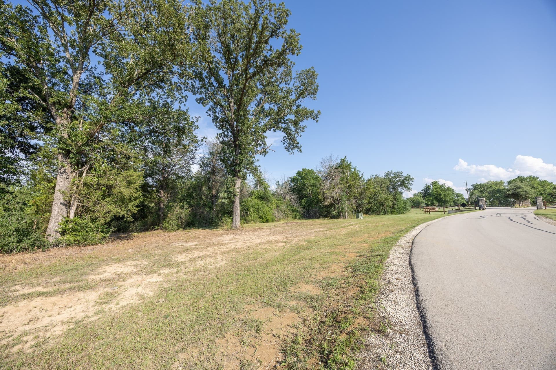 1.01 acres in Navarro County - photo 12