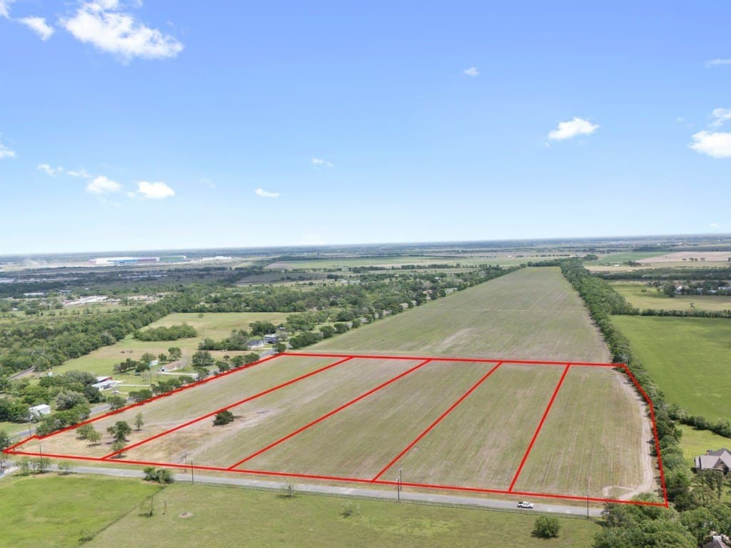 5 acres in Bay City County - photo 2