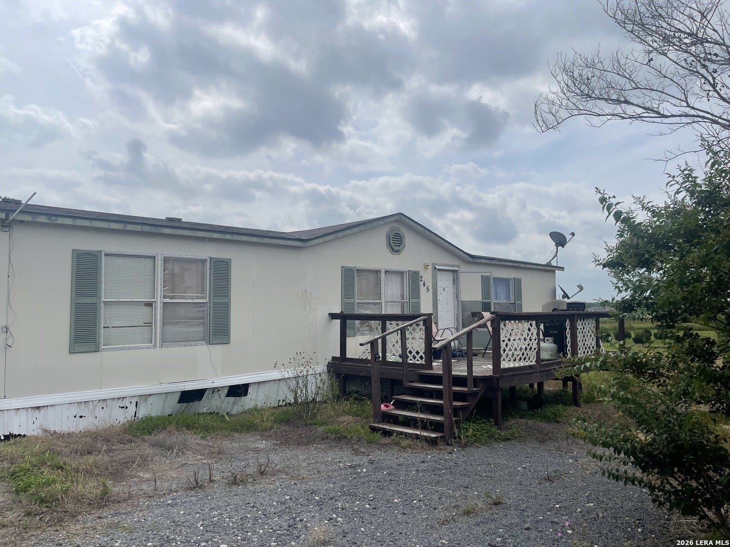 1.56 acres in Guadalupe County gallery image 4