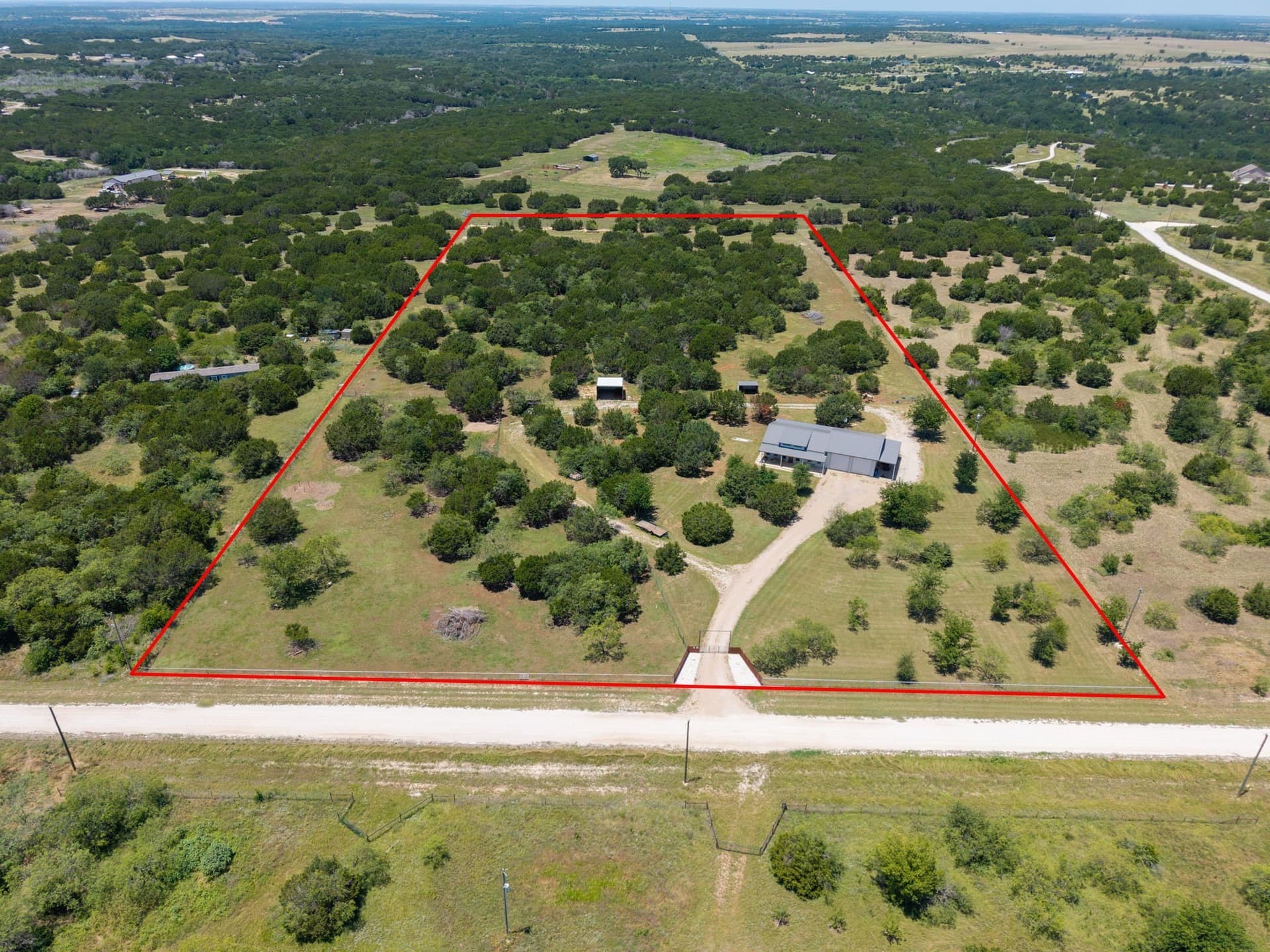 10.01 acres in Hill County - photo 2