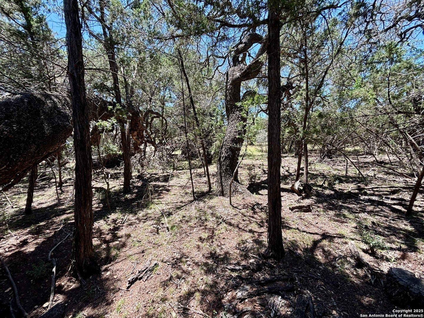 0.19 acres in Bandera County - photo 10