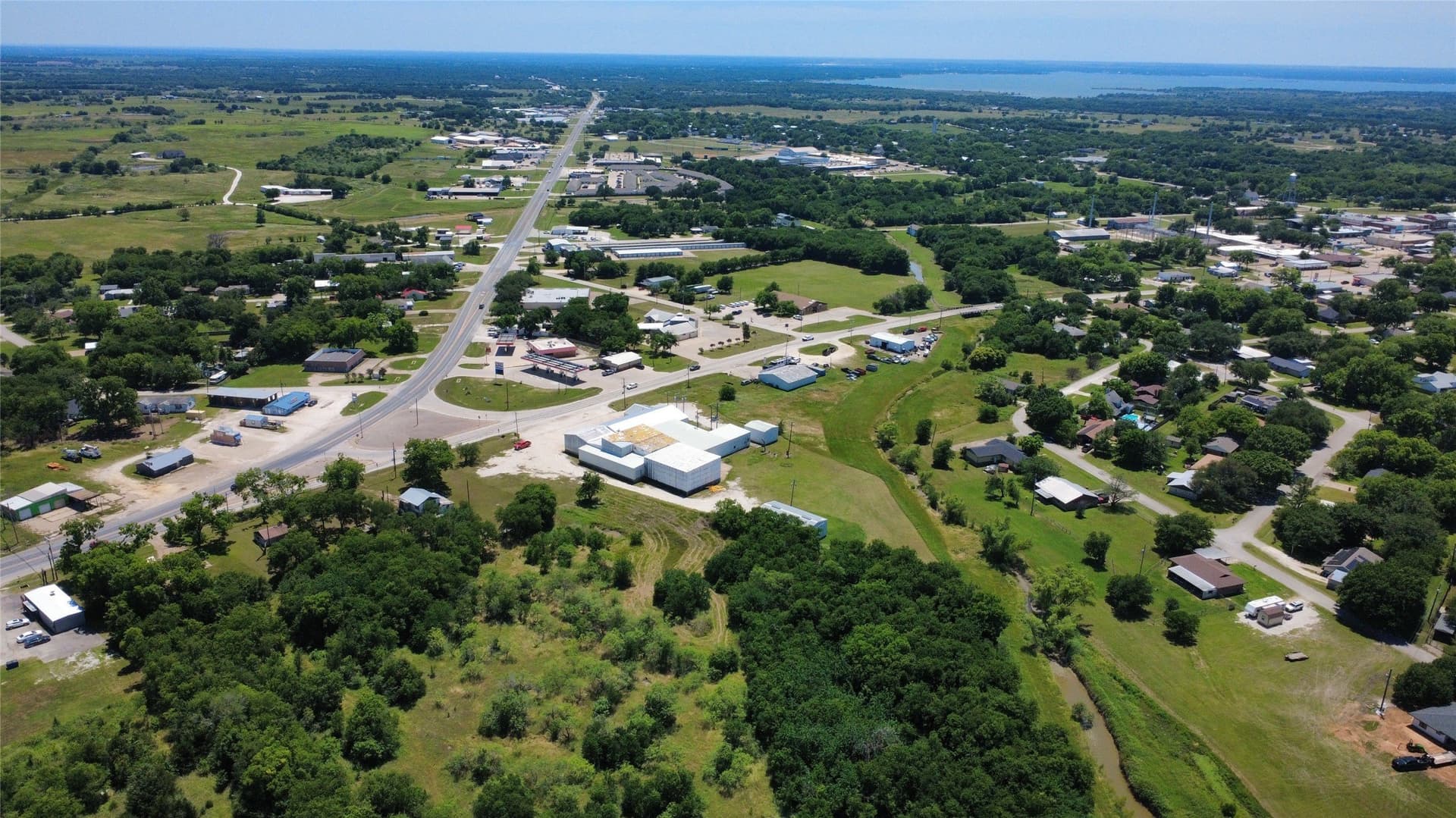 5.73 acres in Hill County - photo 4