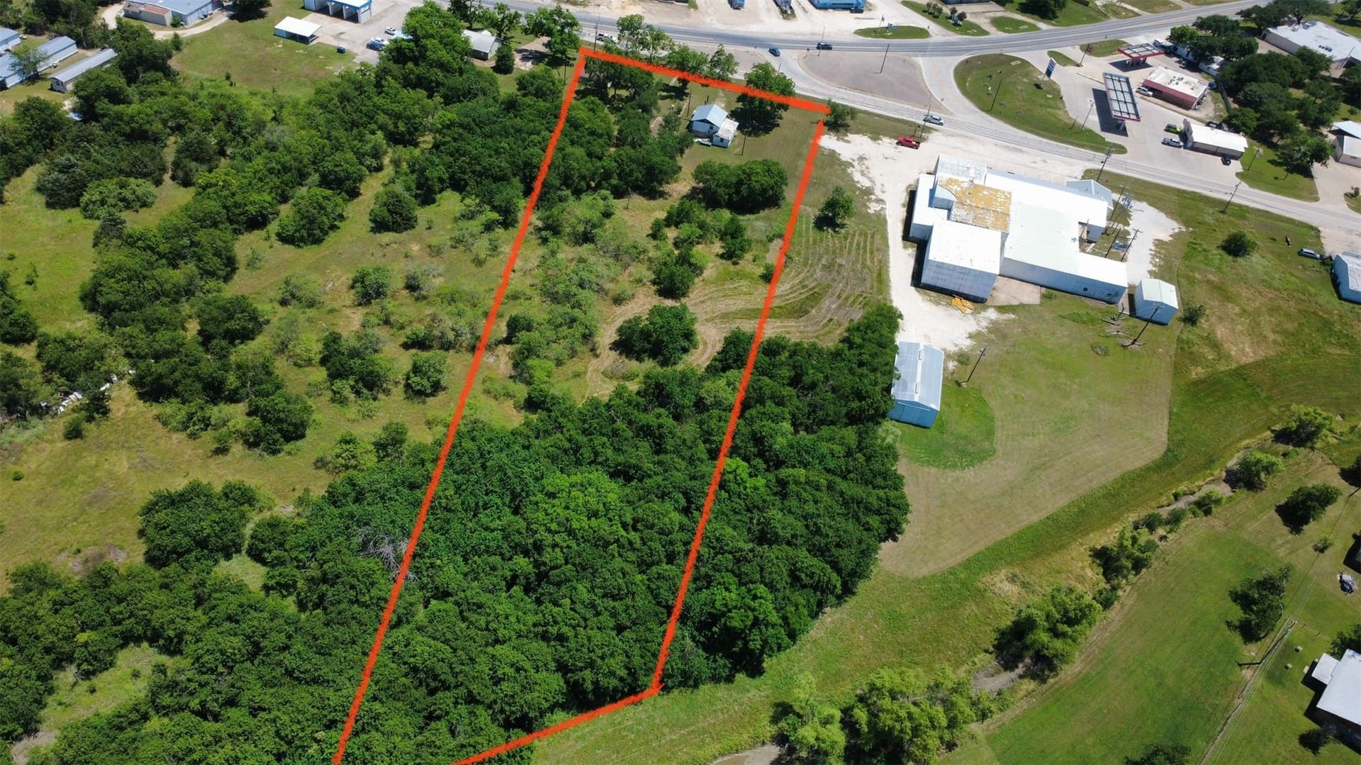 5.73 acres in Hill County