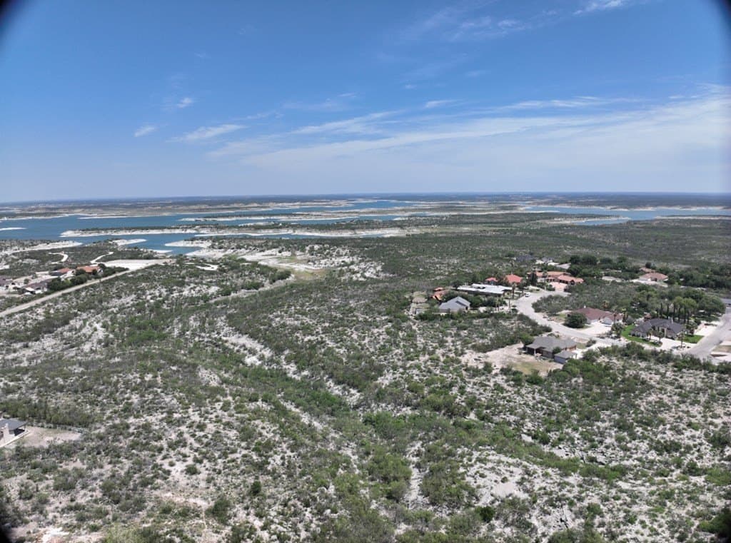 0.58 acres in Val Verde County - photo 6