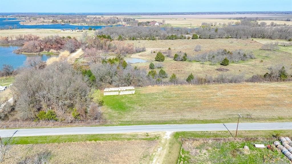 1.67 acres in Navarro County gallery image 3