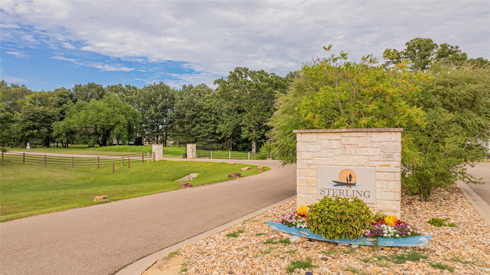1.04 acres in Franklin (TX) County - photo 14