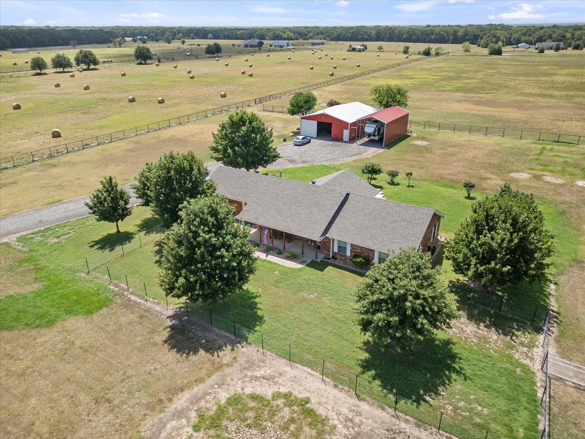 10.94 acres in Hunt County