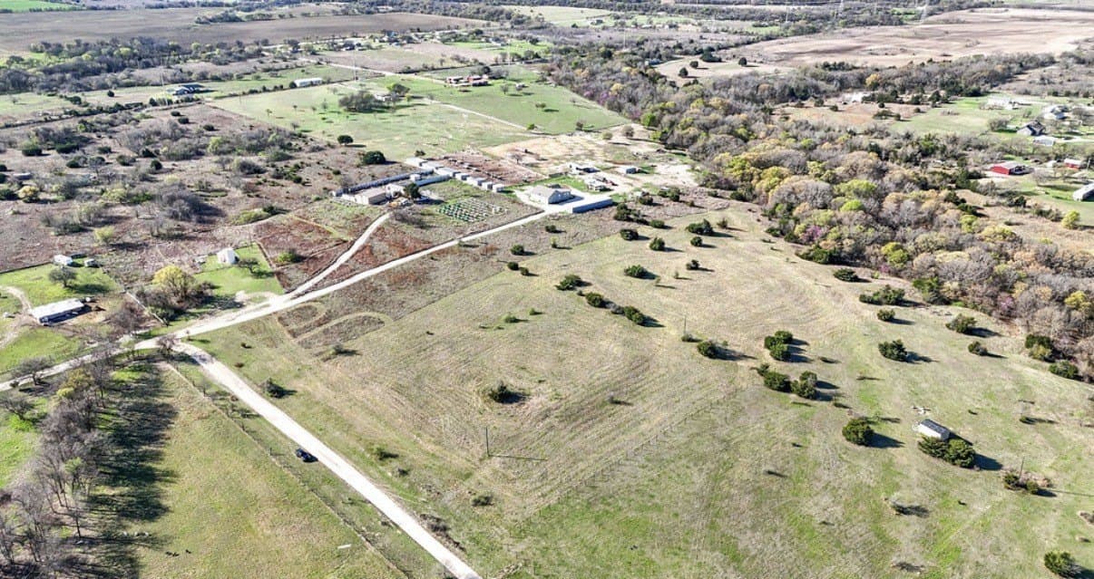 7.59 acres in Hill County - photo 2