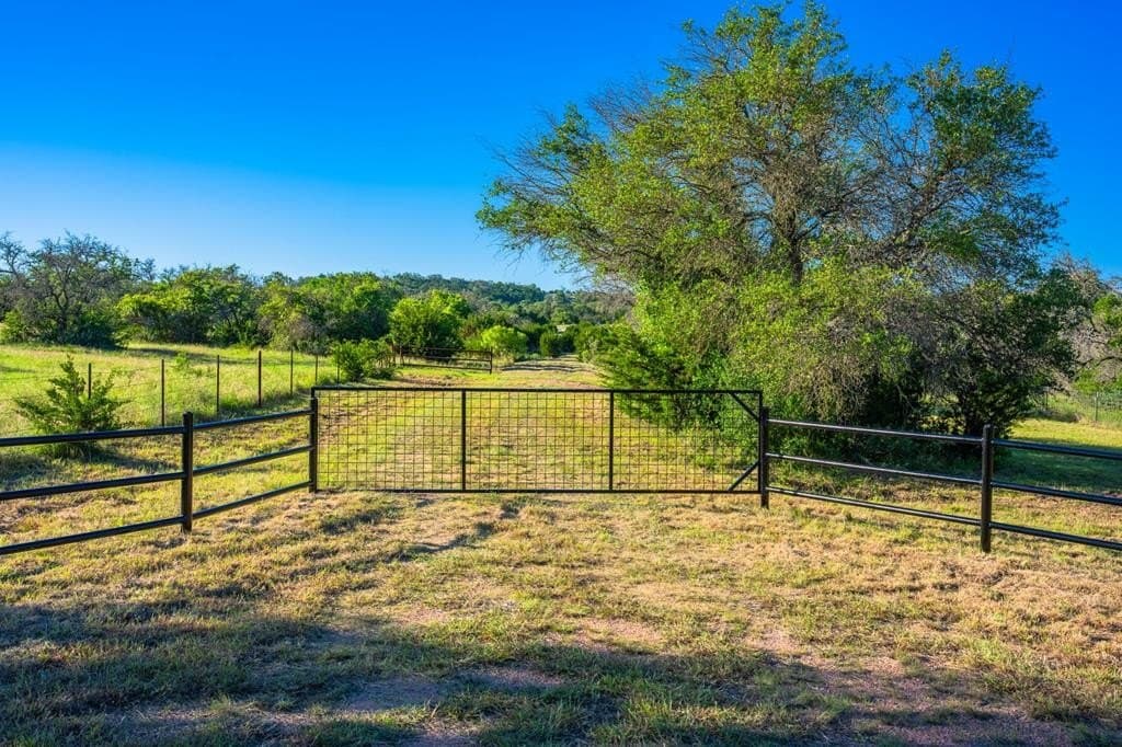 312.01 acres in Gillespie County - photo 38