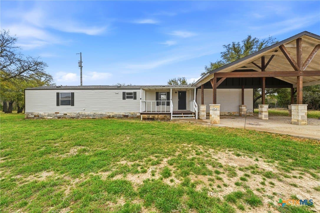 10.5 acres in Lampasas County gallery image 2