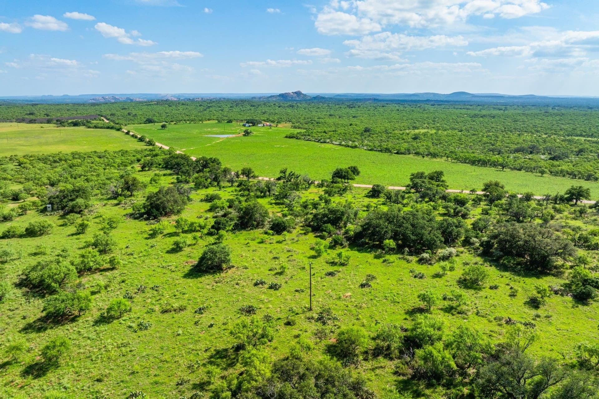46 acres in Llano County