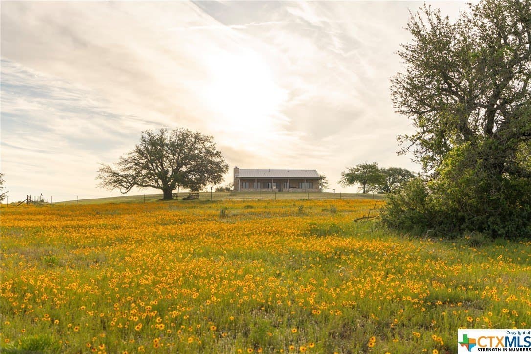 189.92 acres in Blanco County - photo 30