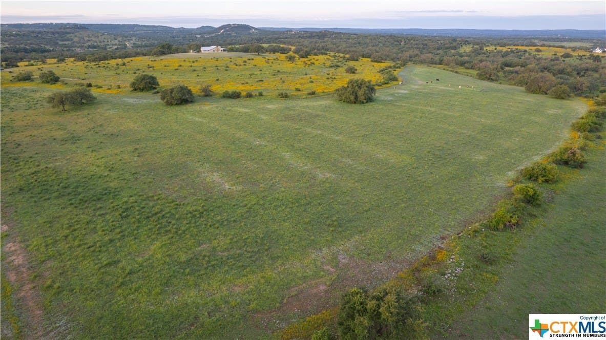 189.92 acres in Blanco County - photo 9