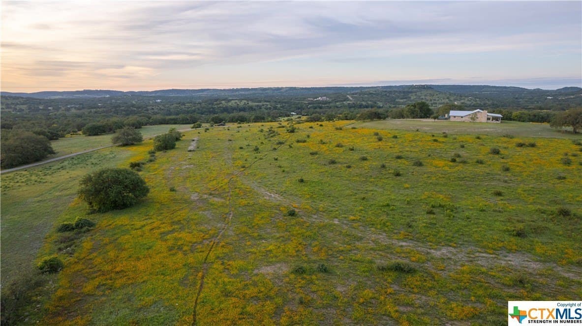 189.92 acres in Blanco County - photo 8