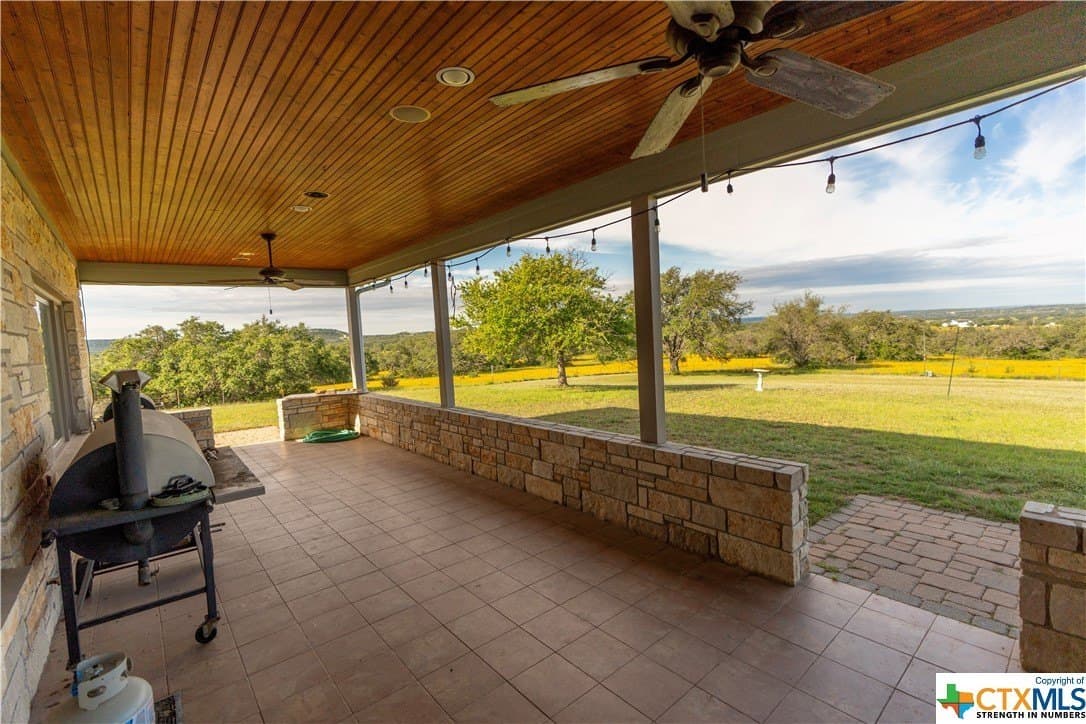 189.92 acres in Blanco County - photo 19