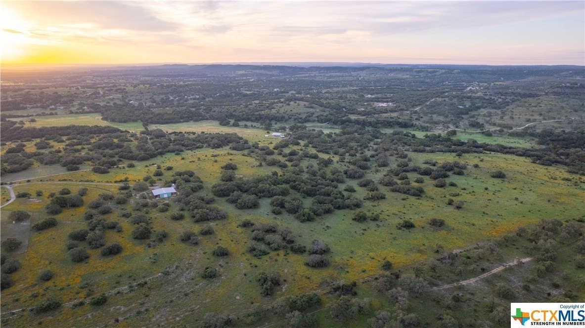189.92 acres in Blanco County - photo 7