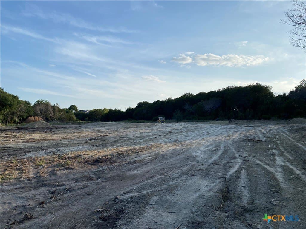 4 acres in Lampasas County gallery image 3