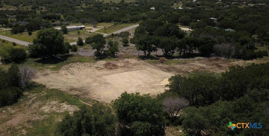 4 acres in Lampasas County gallery image 2