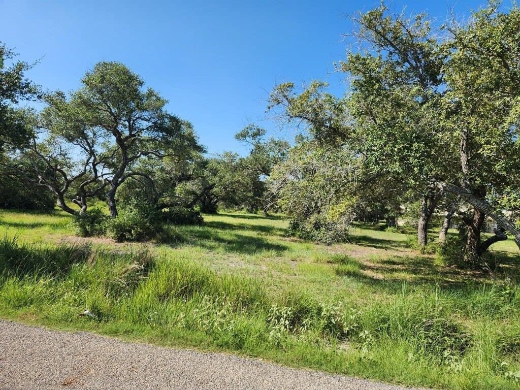 5.78 acres in Aransas County - photo 5